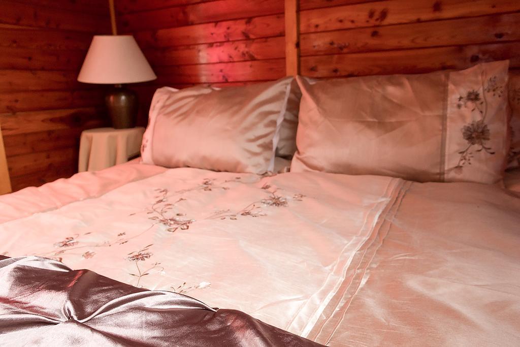 The Hideaway Villa Zeliv Room photo